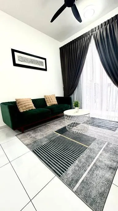 Sky Trees Bukit Indah Aeon 2Bed 5Pax Netflix Disney 조호르 바루 아파트
